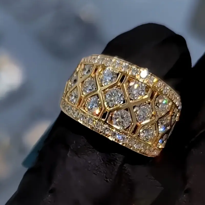 Λαμπερό Χρυσό Δαχτυλίδι